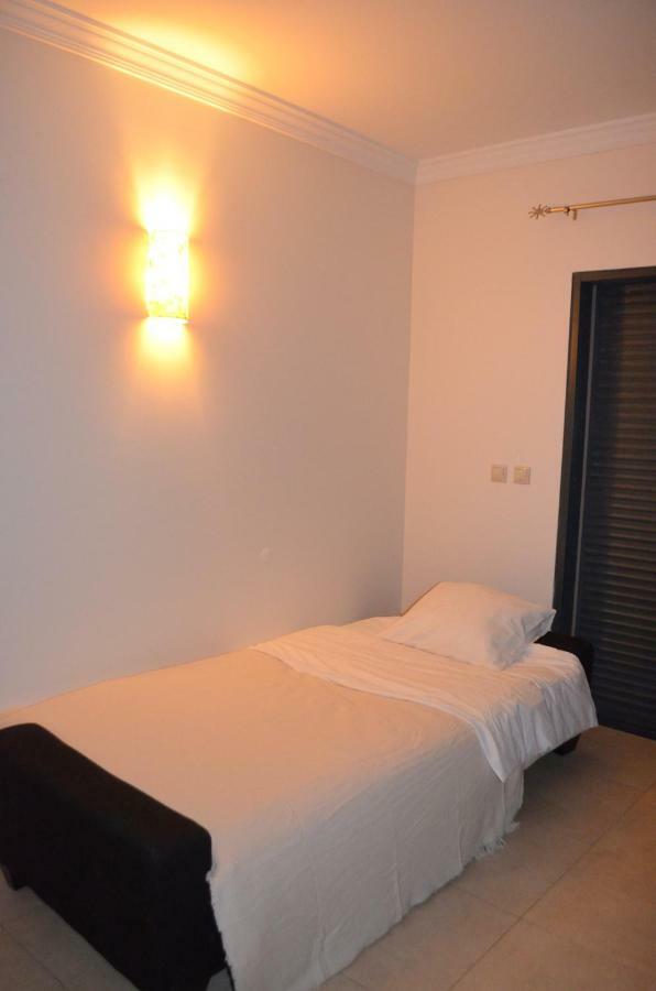 Marina Beach Apartment Lagos Esterno foto