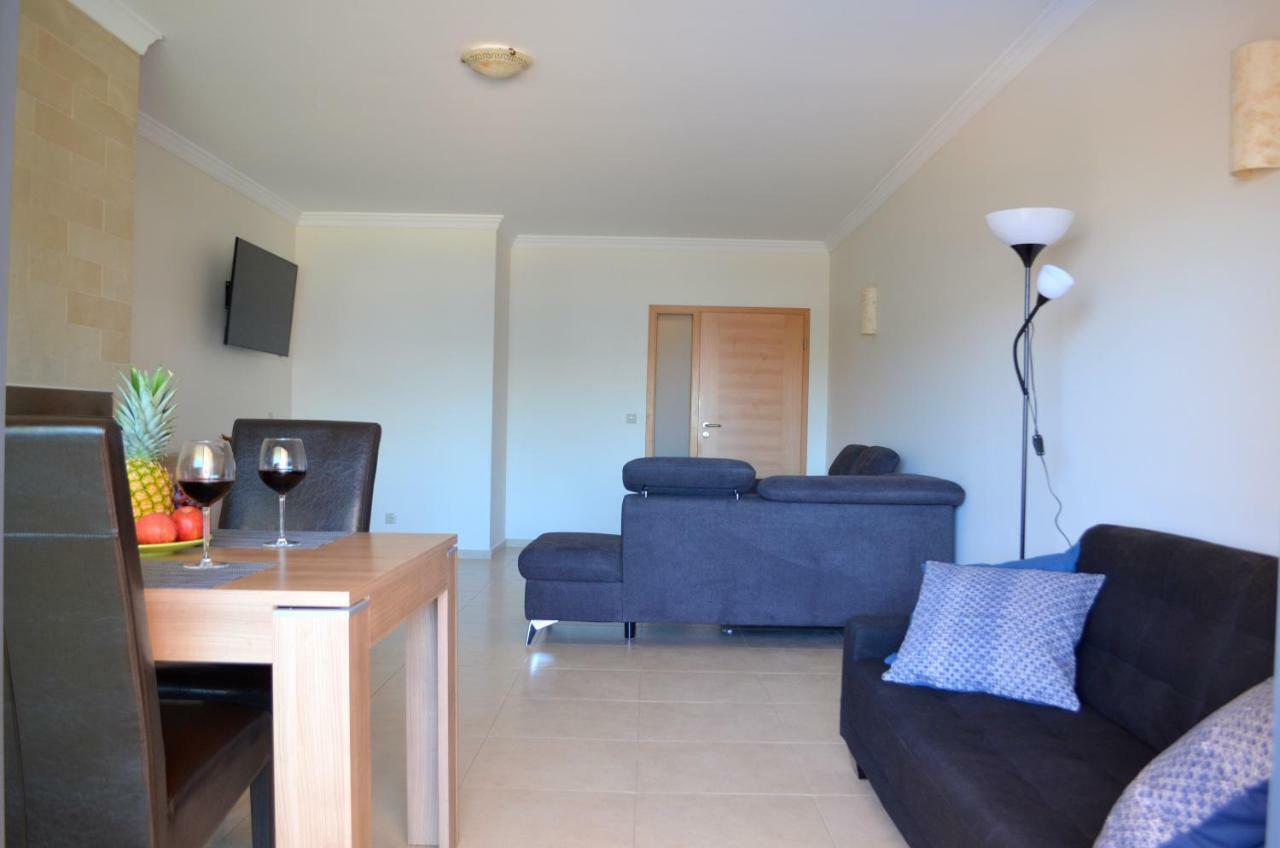 Marina Beach Apartment Lagos Esterno foto